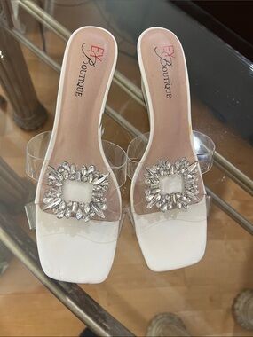 EY Boutique White Clear-Strap Jewel Slide Mules